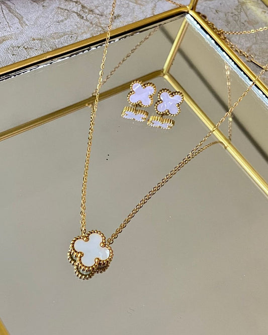 White Clover Pendant & Stud Earrings Set – [Seat of 2]